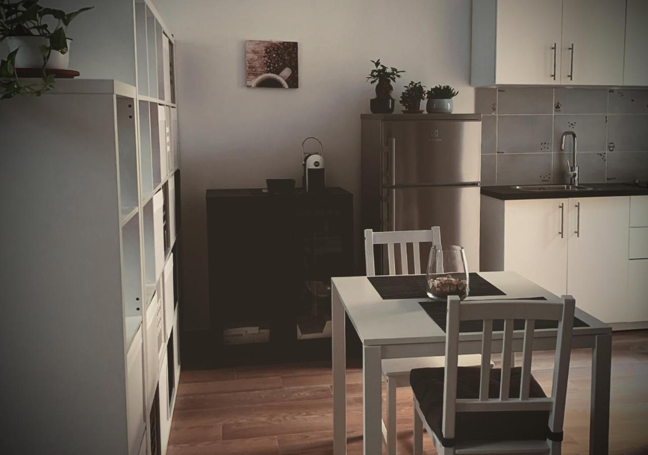 Satyria Apartments Taranto Ngoại thất bức ảnh