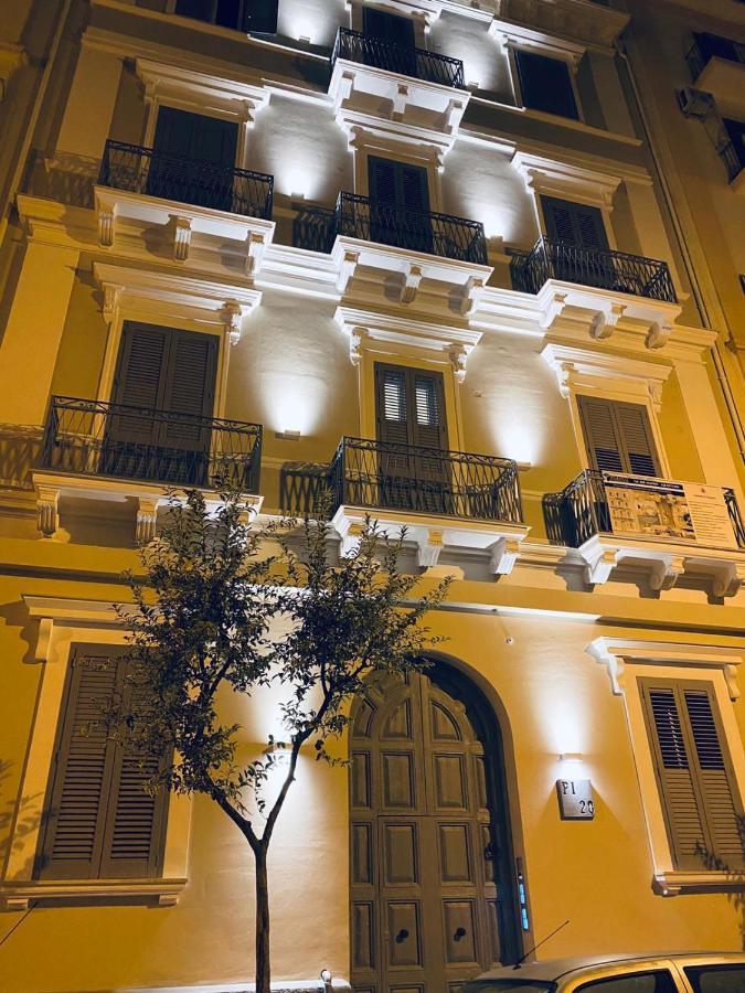 Satyria Apartments Taranto Ngoại thất bức ảnh